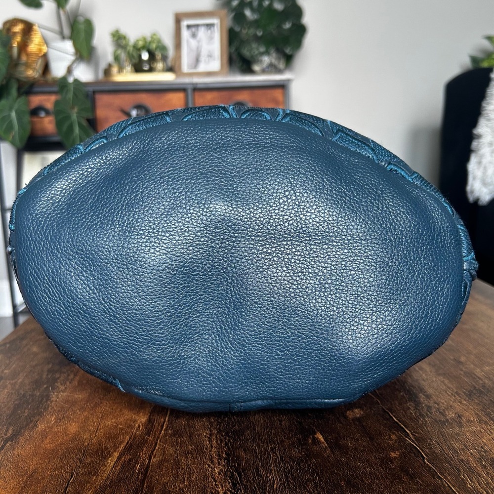 Aimee Kestenberg Hobo Bag Women Large Teal Blue Leather Embroidered Good Scallop - Picture 7 of 9